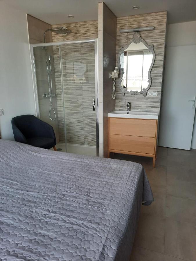 Naturiste Cap D'agde Heliopolis D 11 *